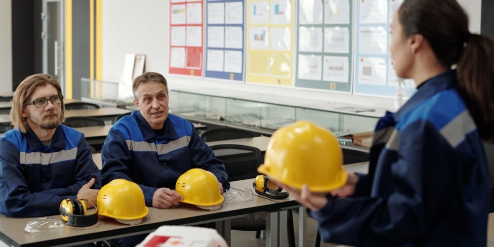 Por que contratar uma empresa especializada em treinamento NR em Joinville - BGV Serviços